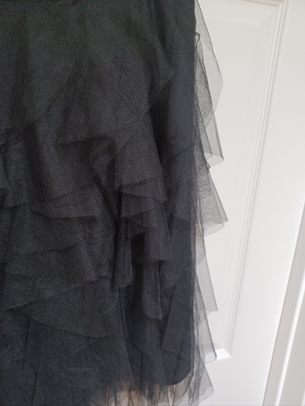 Black Ruffled Tulle Mini Skirt - Women - Picture 4 of 9
